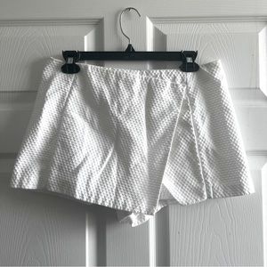 Lilly Pulitzer Skort, short/skirt, 100% cotton, white